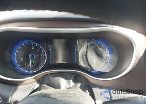 2018 Chrysler Pacifica Touring L из США, поврежденный, VIN 2C4RC1BG0JR110651